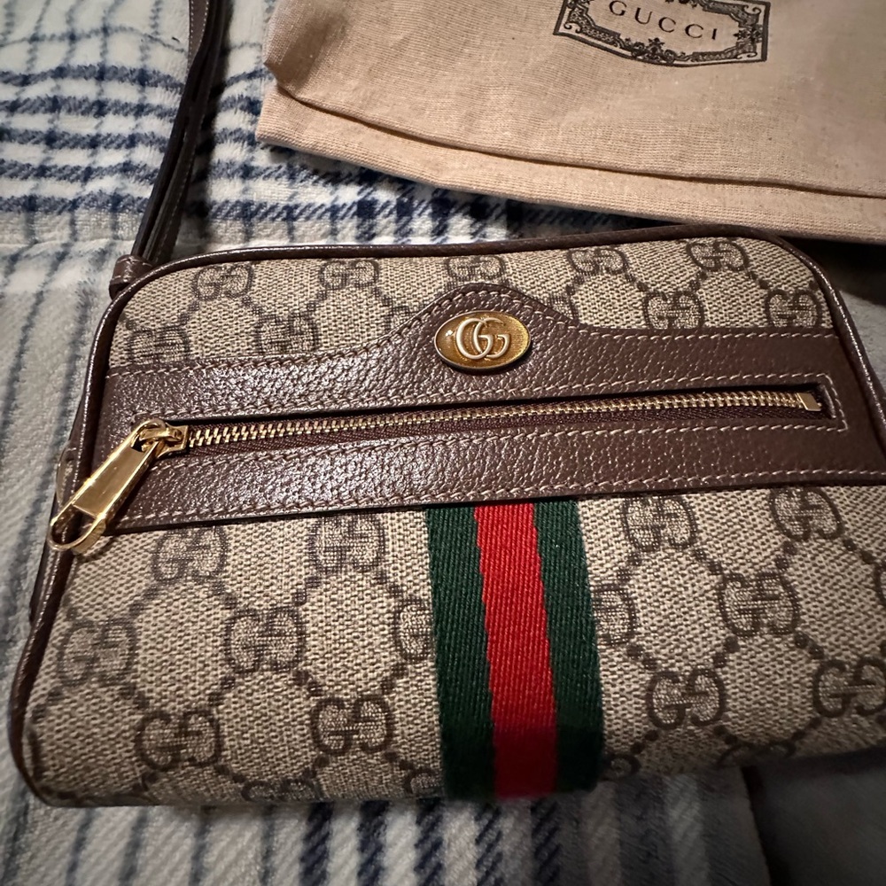 Gucci Beige and Brown GG Crossbody Bag - Picture 3 of 8